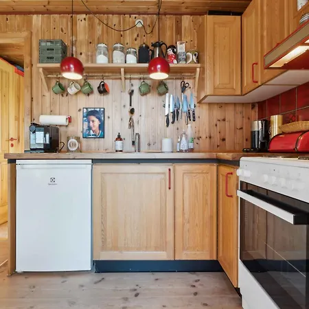Cozy With A Beautiful View, Holiday home Tranekaer